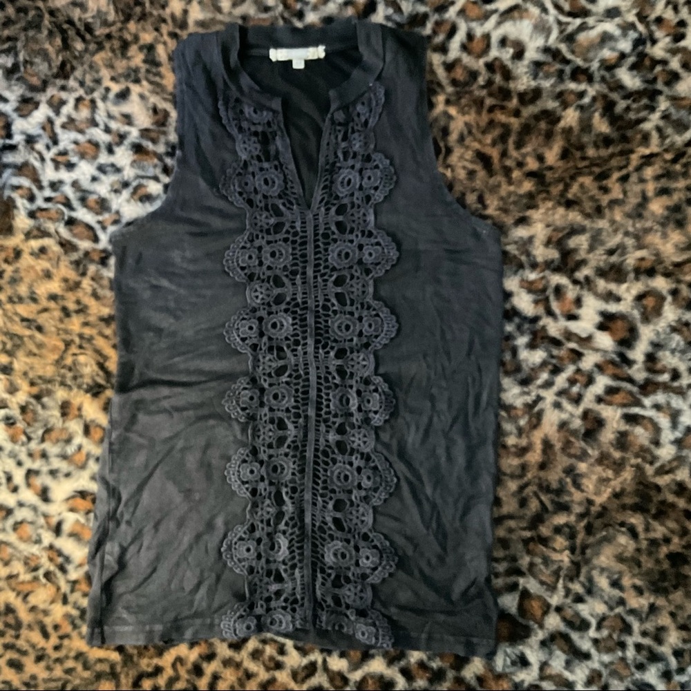 Gimmicks by BKE lace tank